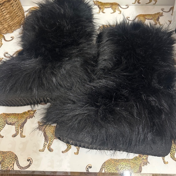 Black faux fur boots - size 8 - Picture 1 of 4